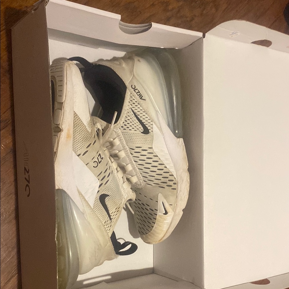 Nike Air Max 270 Sneakers